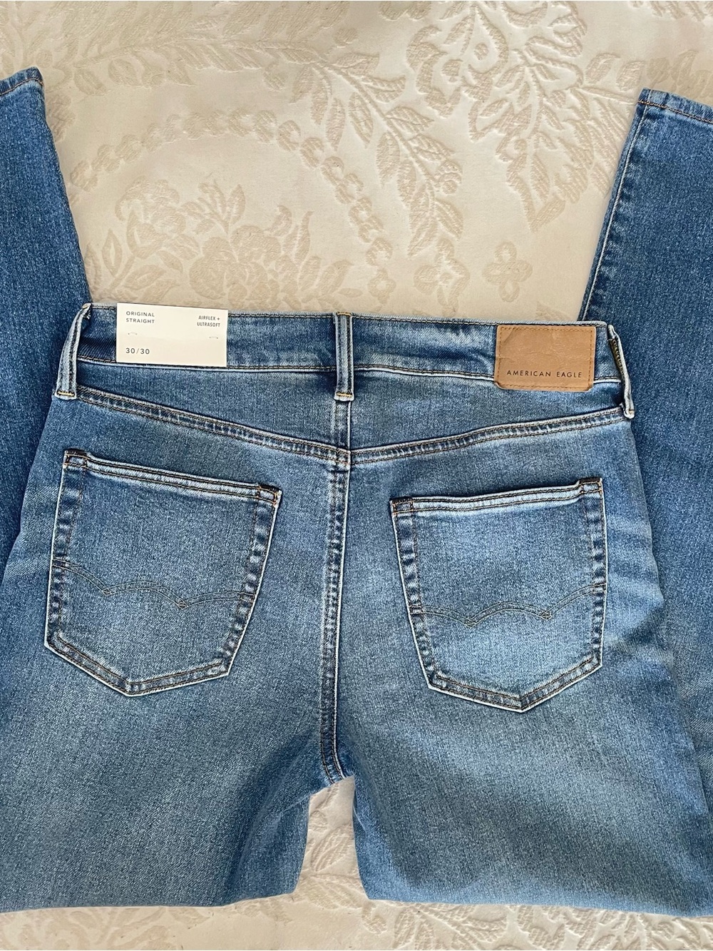 American Eagle Outfitters Women's Medium Blue Denim Jeans - New American Eagle - Picture 2 of 9